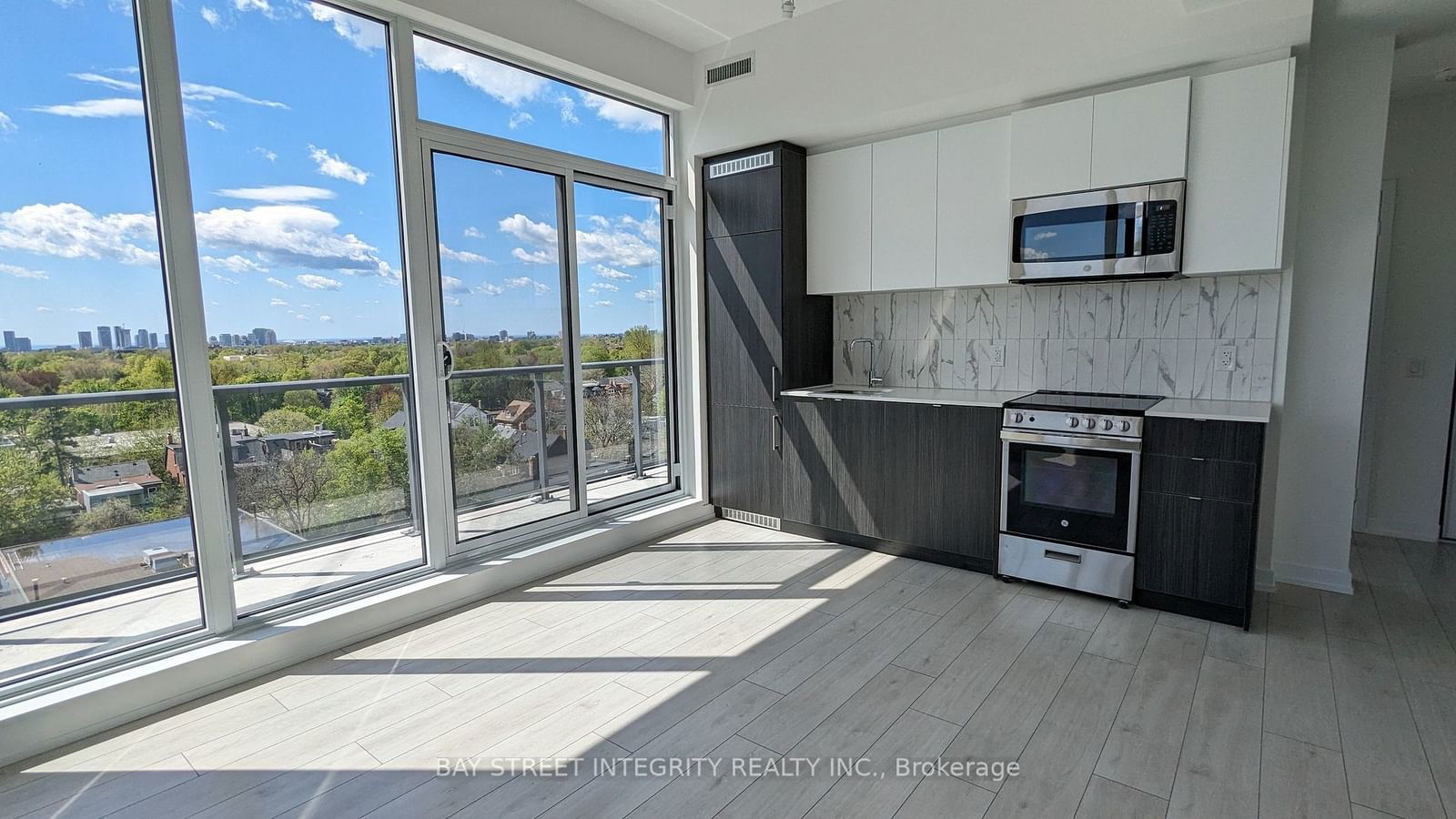 500 DUPONT St, unit 703 for sale - image #8