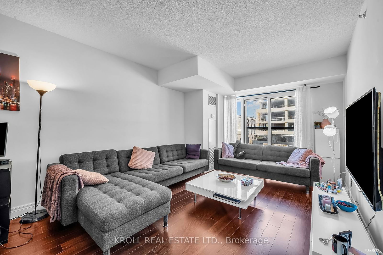 701 Sheppard Ave W, unit 209 for sale