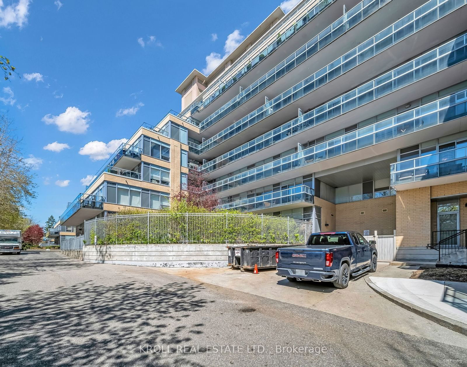 701 Sheppard Ave W, unit 209 for sale