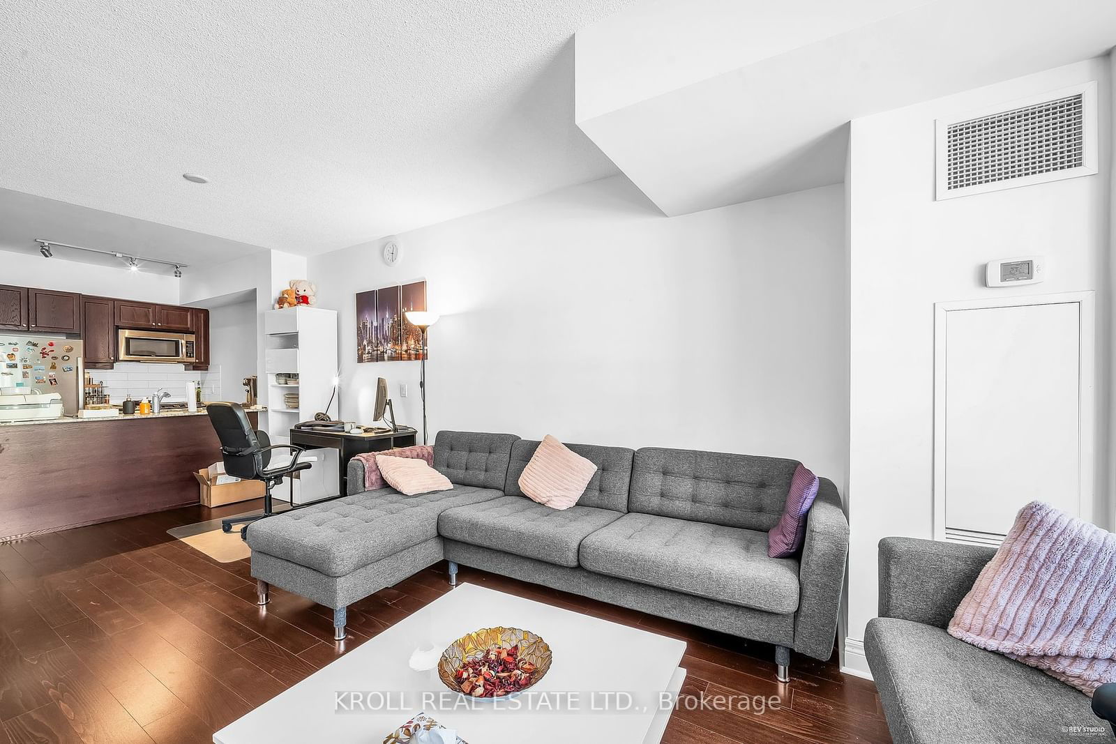 701 Sheppard Ave W, unit 209 for sale