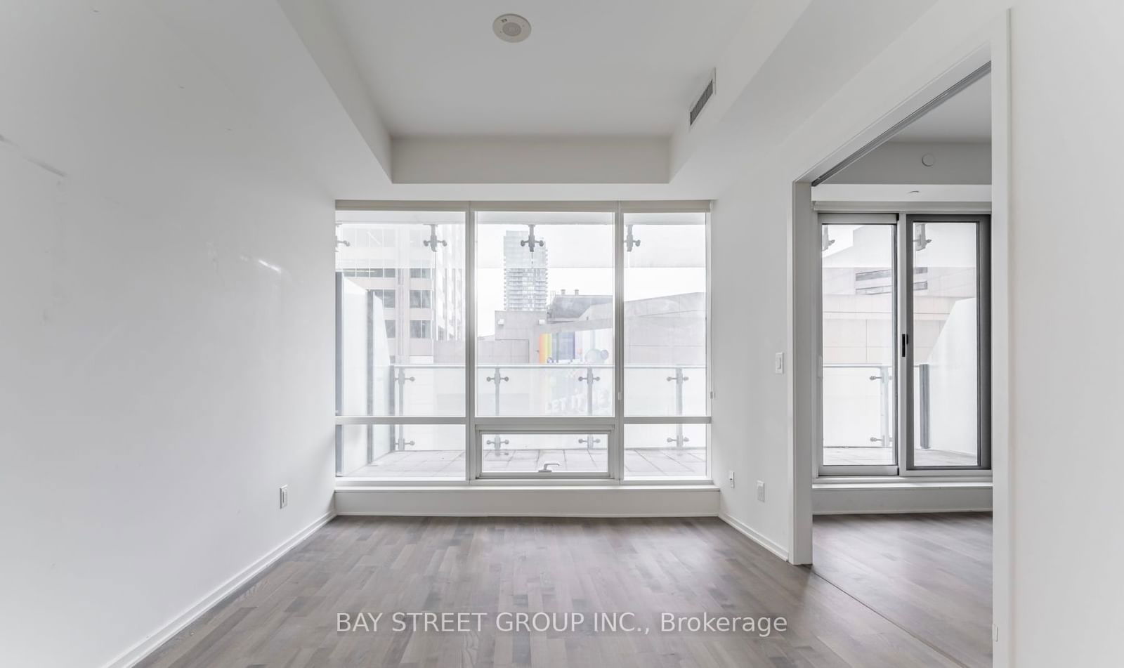 1 Bloor St E, unit 425 for rent - image #10