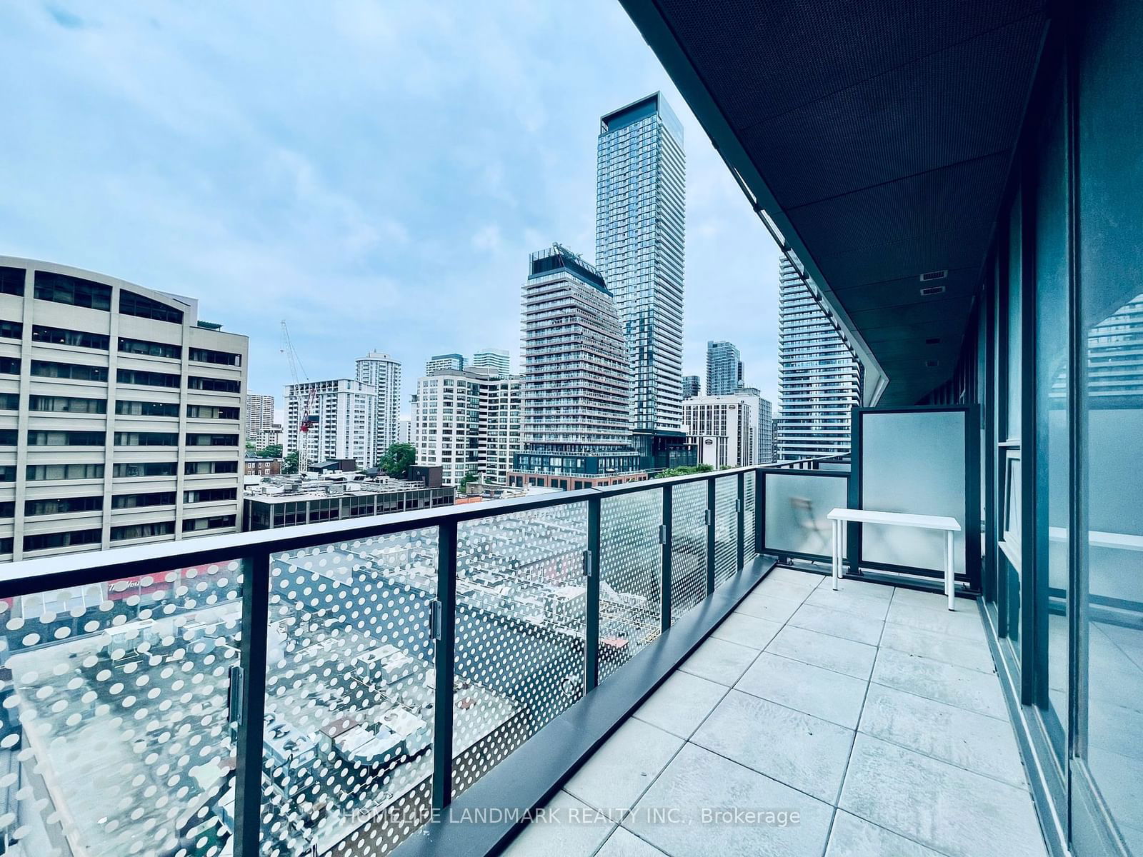 11 Wellesley St W, unit 508 for sale