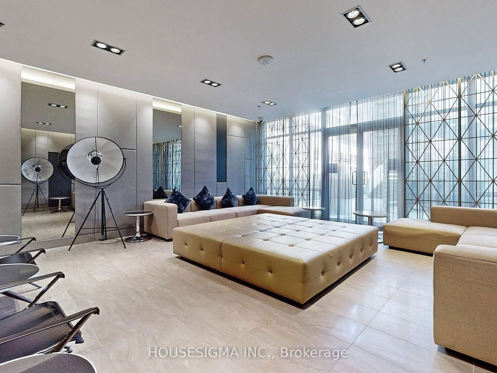 30 Nelson St, unit #3701 for sale - image #30