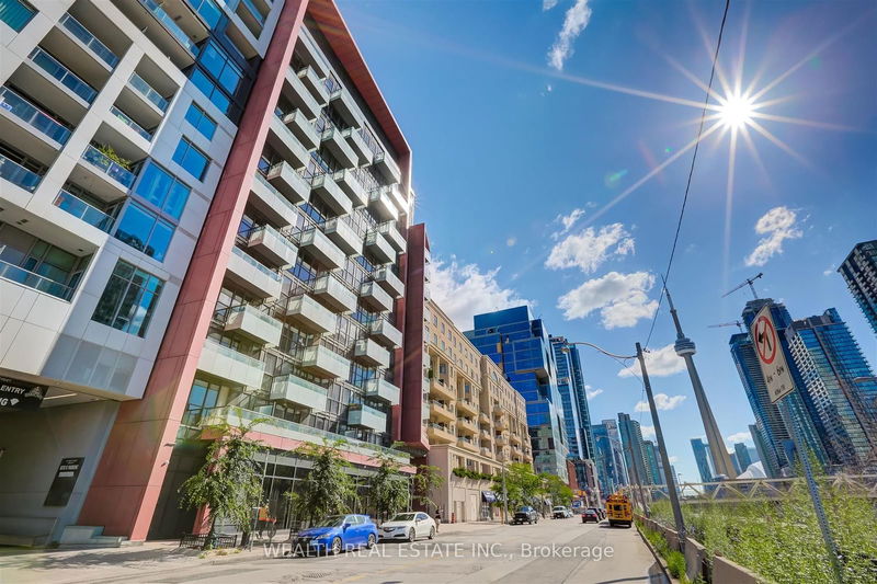 560 Front St W, unit 726 for sale - image #1