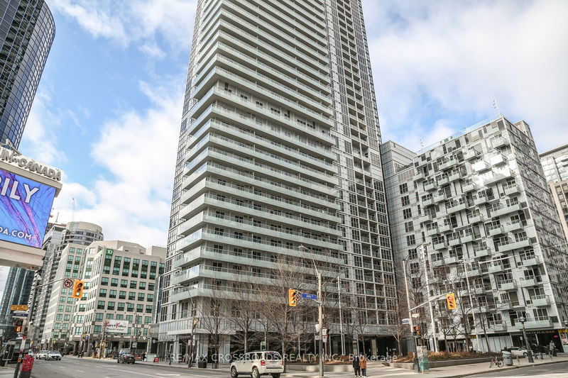 300 Front St W, unit 405 for sale - image #1