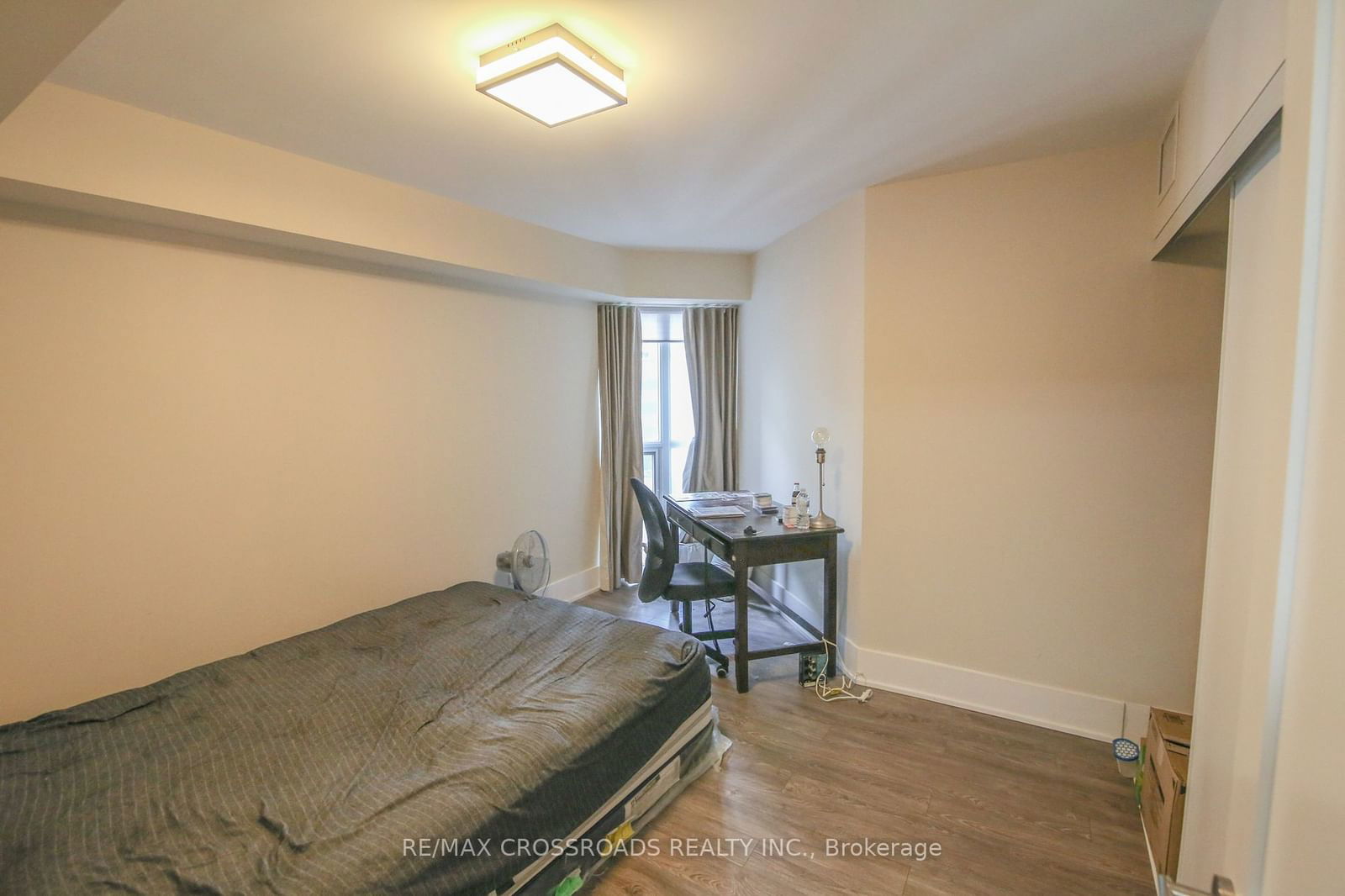 300 Front St W, unit 405 for sale - image #2