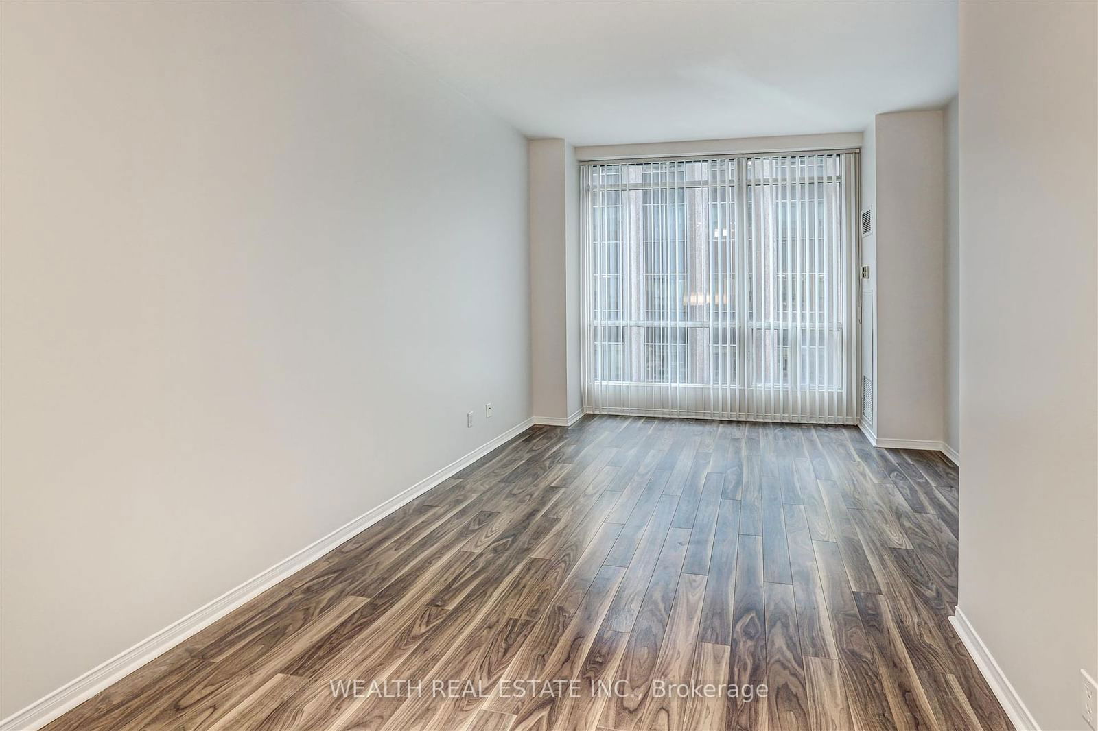 7 King St E, unit 1612 for sale