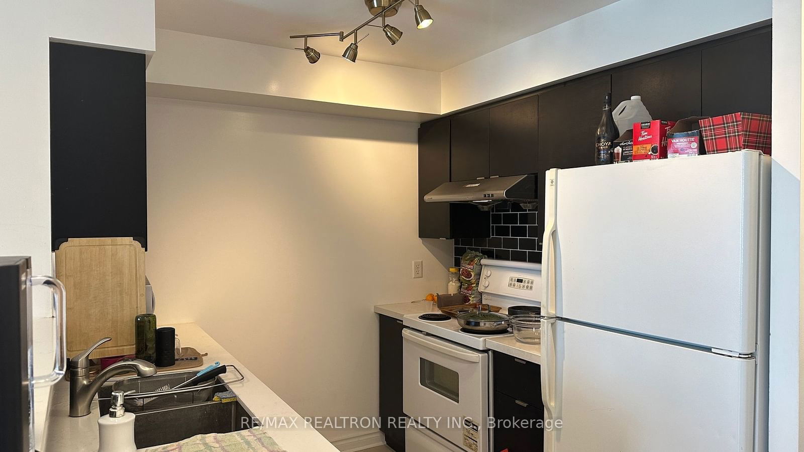 22 Olive Ave E, unit 2507 for sale - image #1