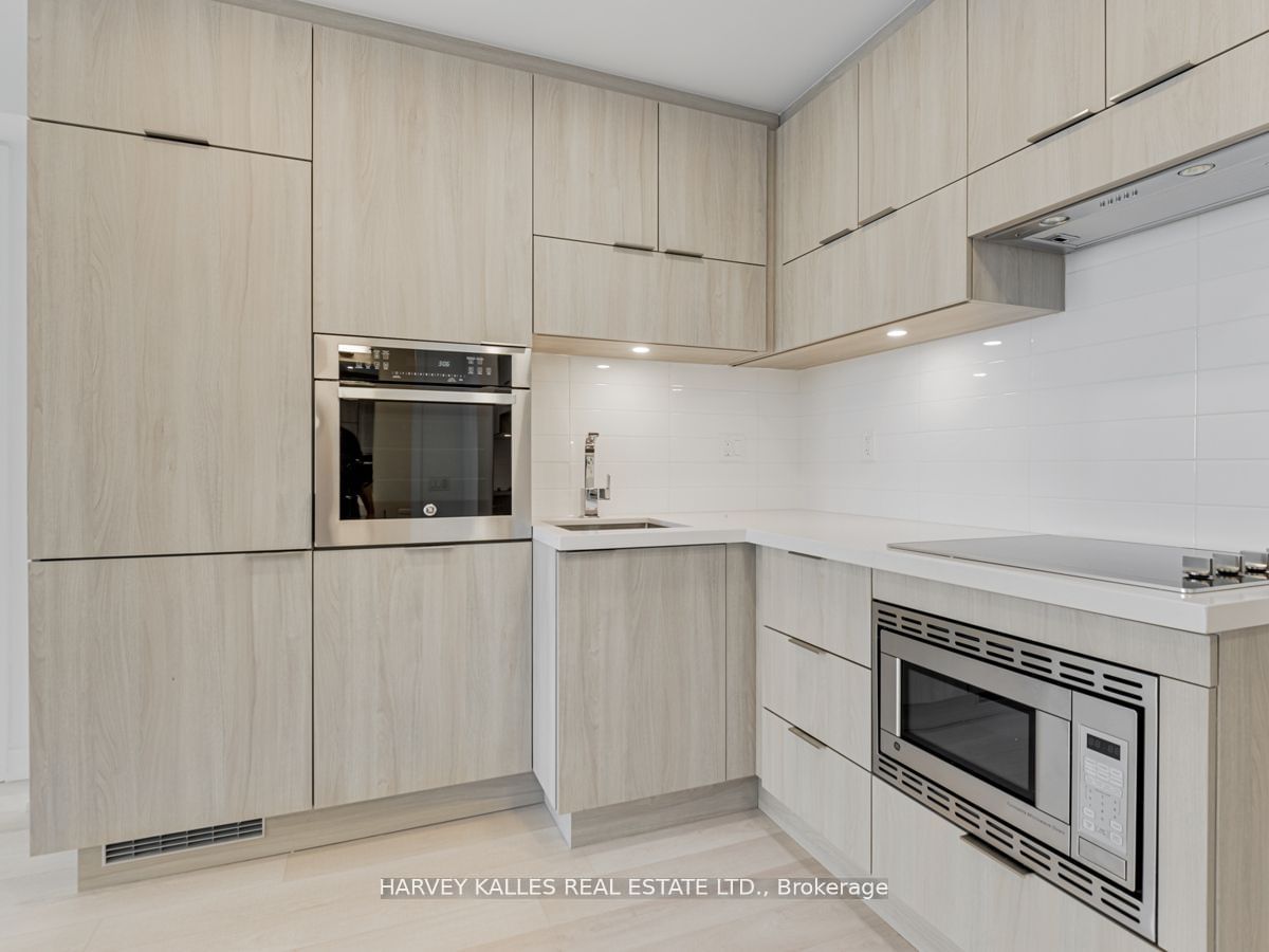 39 Roehampton Ave, unit 4006 for sale - image #3