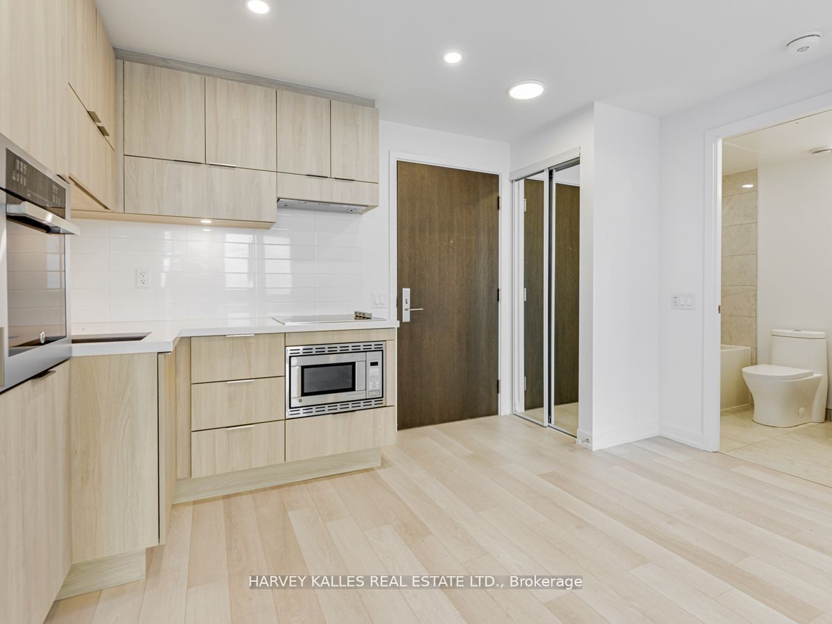 39 Roehampton Ave, unit 4006 for sale - image #5