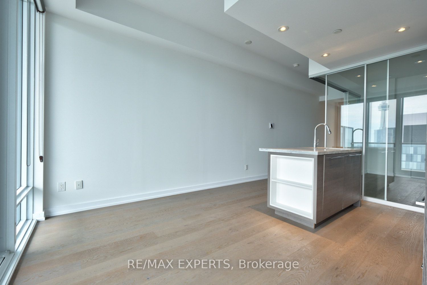 488 University Ave, unit 3509 for sale - image #22