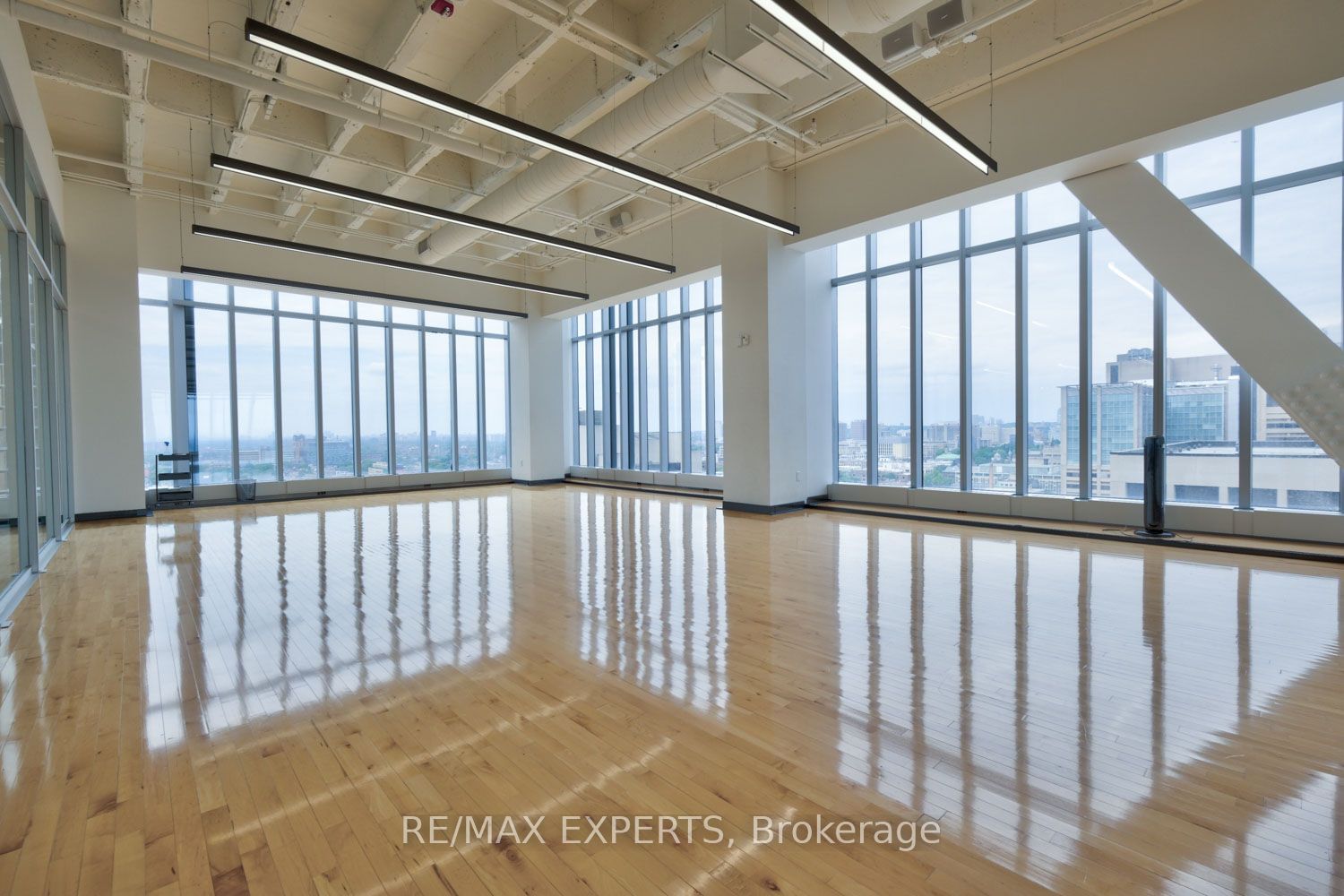 488 University Ave, unit 3509 for sale - image #32