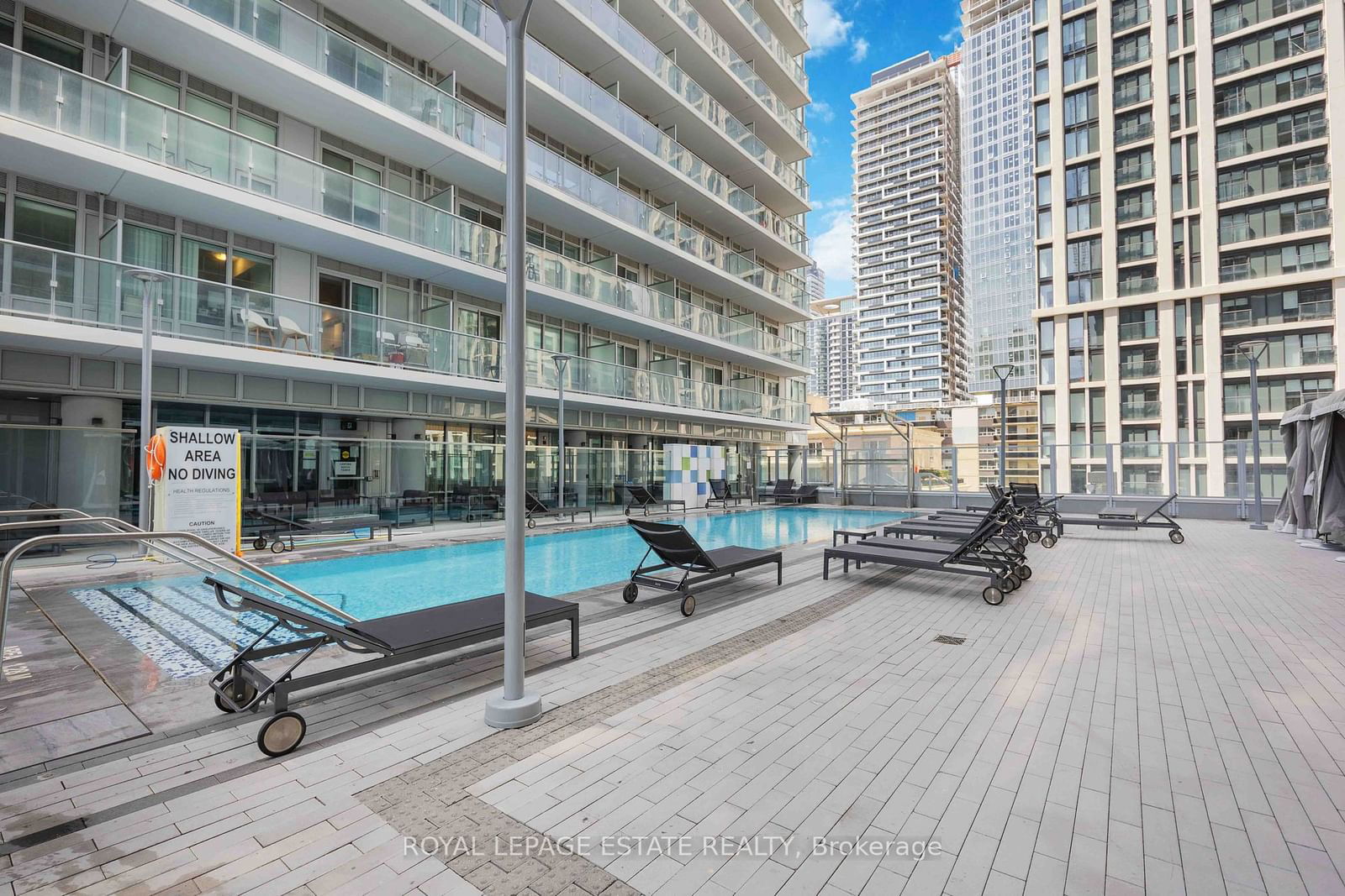 99 Broadway Ave, unit 811 for sale - image #26