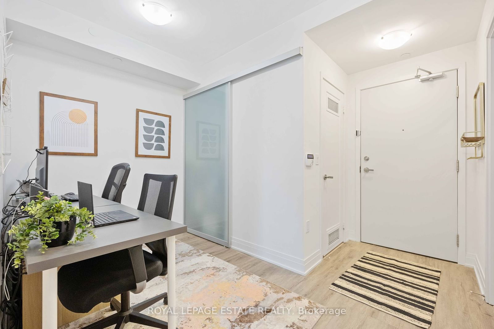 99 Broadway Ave, unit 811 for sale - image #8