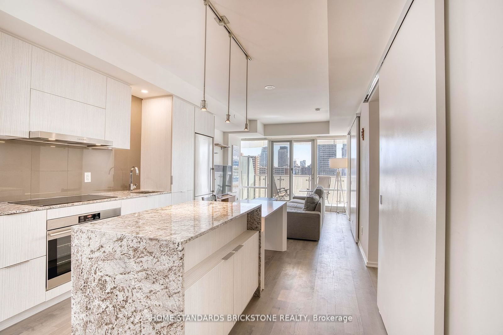 1 Bloor St E, unit 1306 for rent