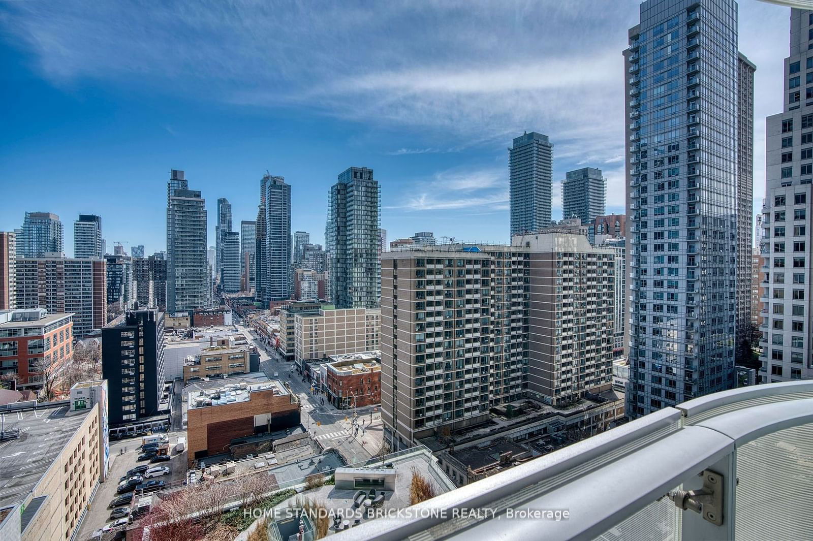 1 Bloor St E, unit 1306 for rent