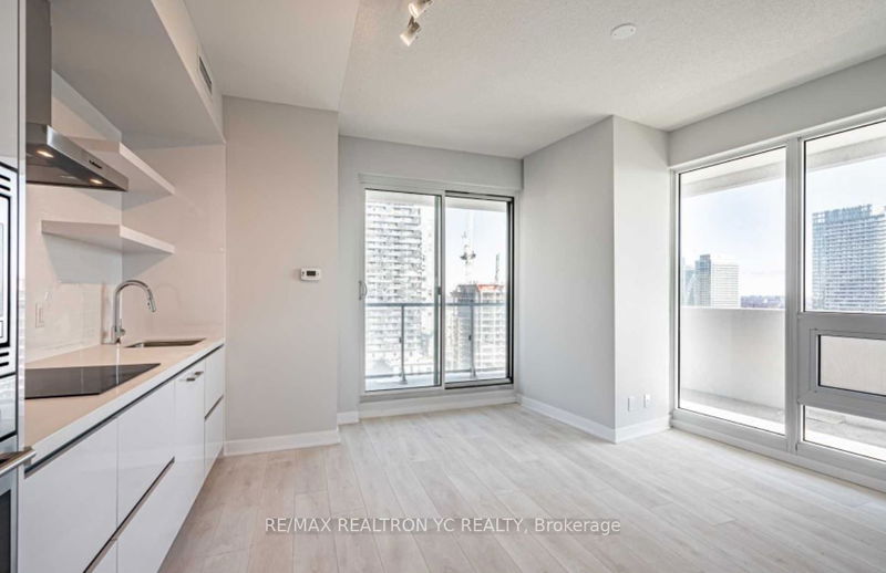 2221 Yonge St, unit 2002 for rent - image #1