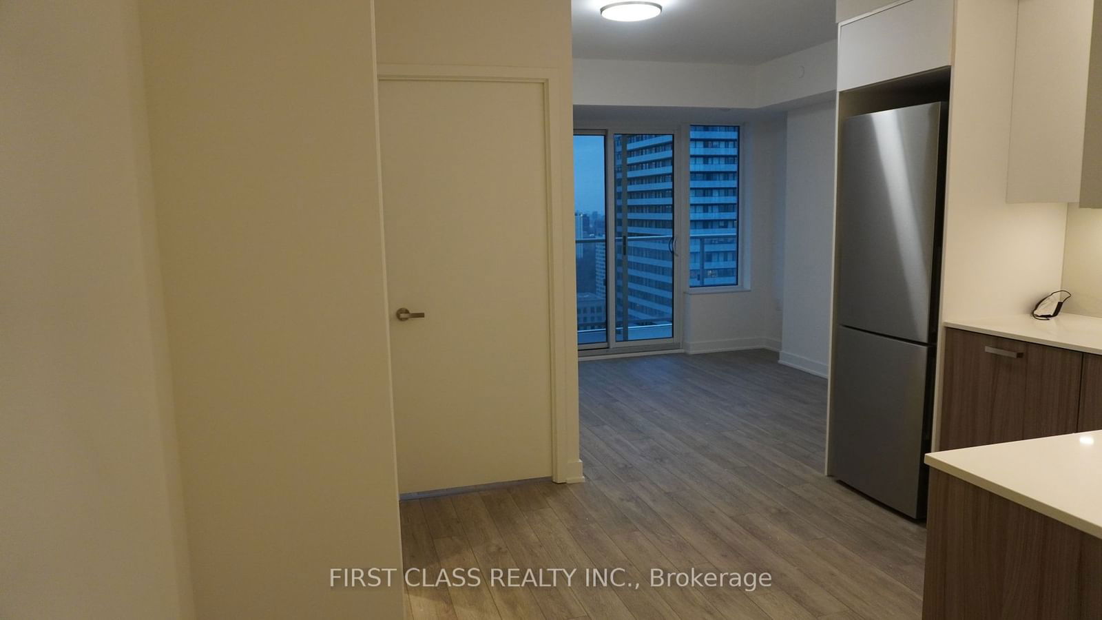 195 Redpath Ave, unit 3306 for rent - image #3