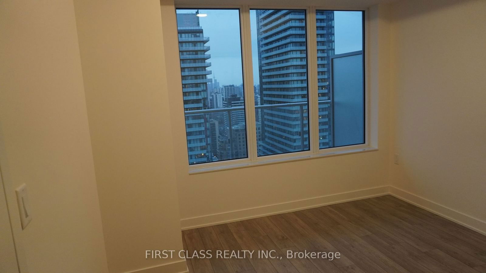 195 Redpath Ave, unit 3306 for rent - image #8