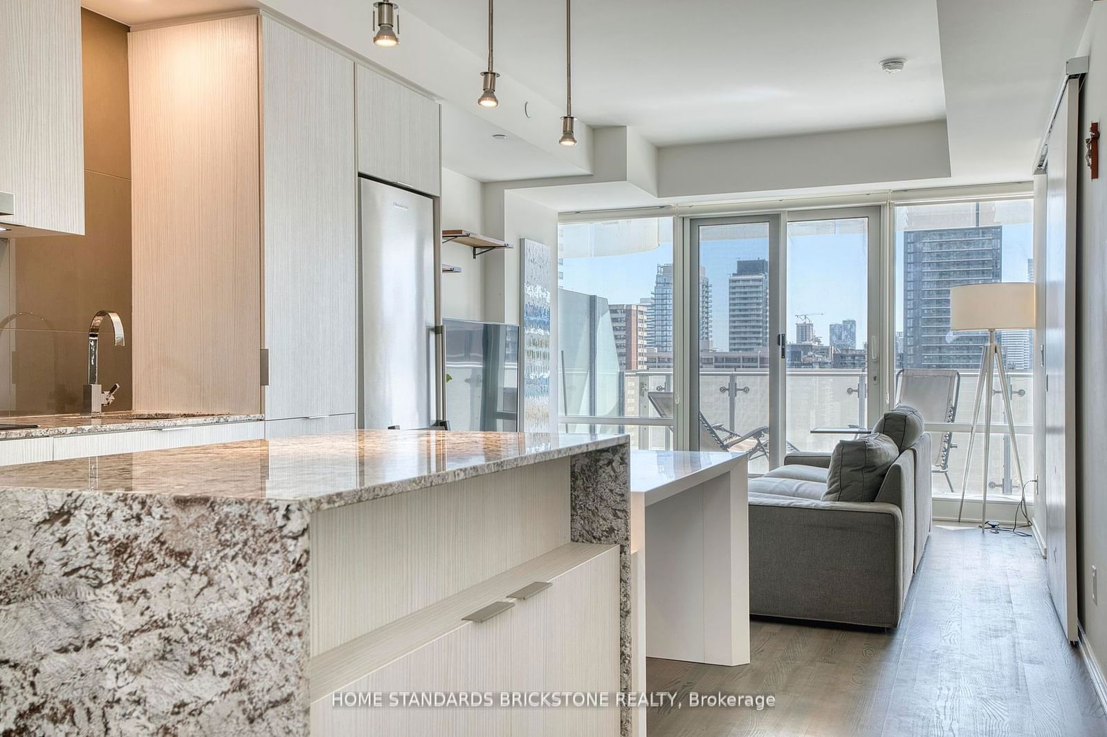 1 Bloor St E, unit 1306 for sale - image #6