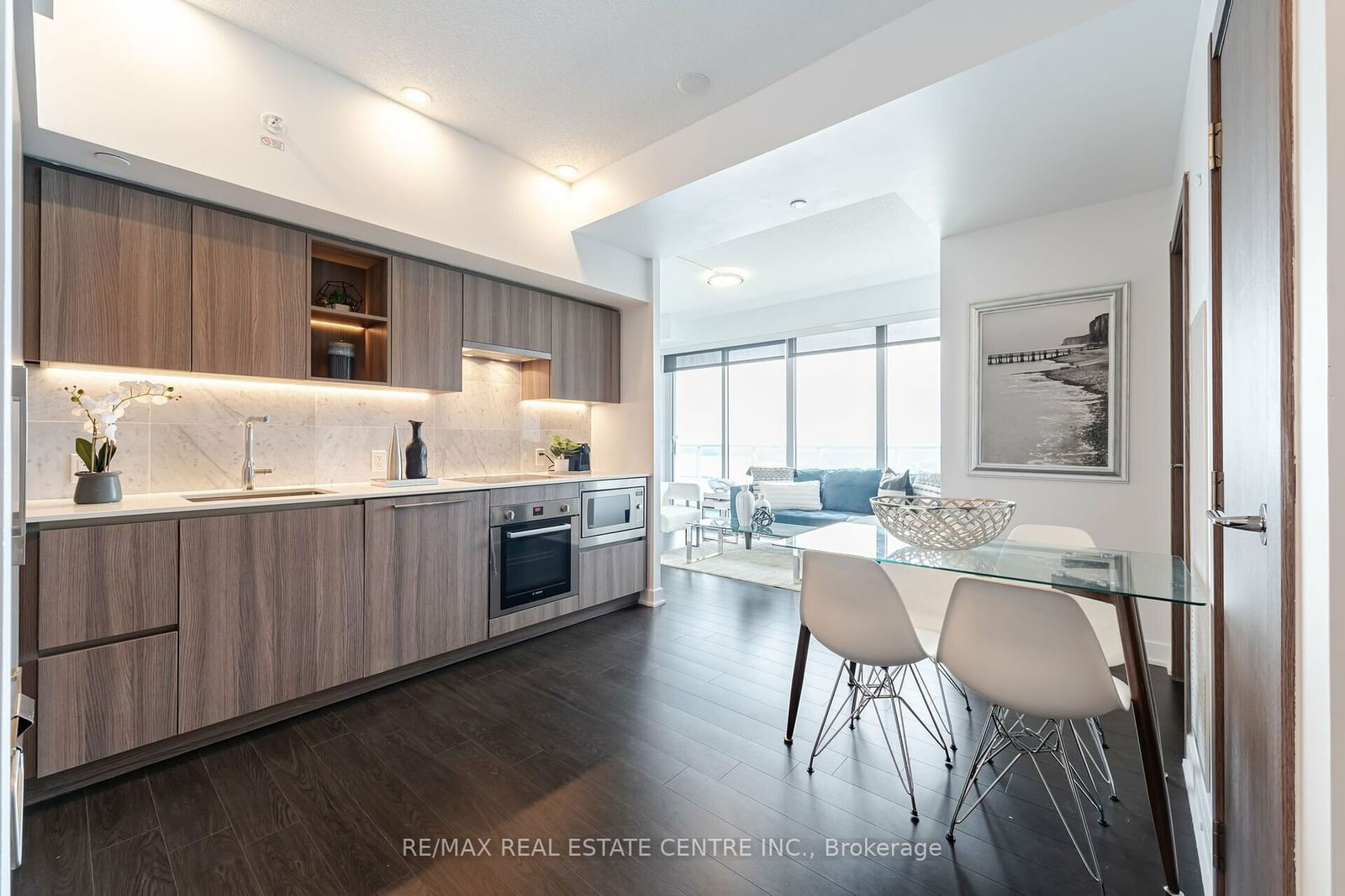 19 Bathurst St, unit 3011 for sale