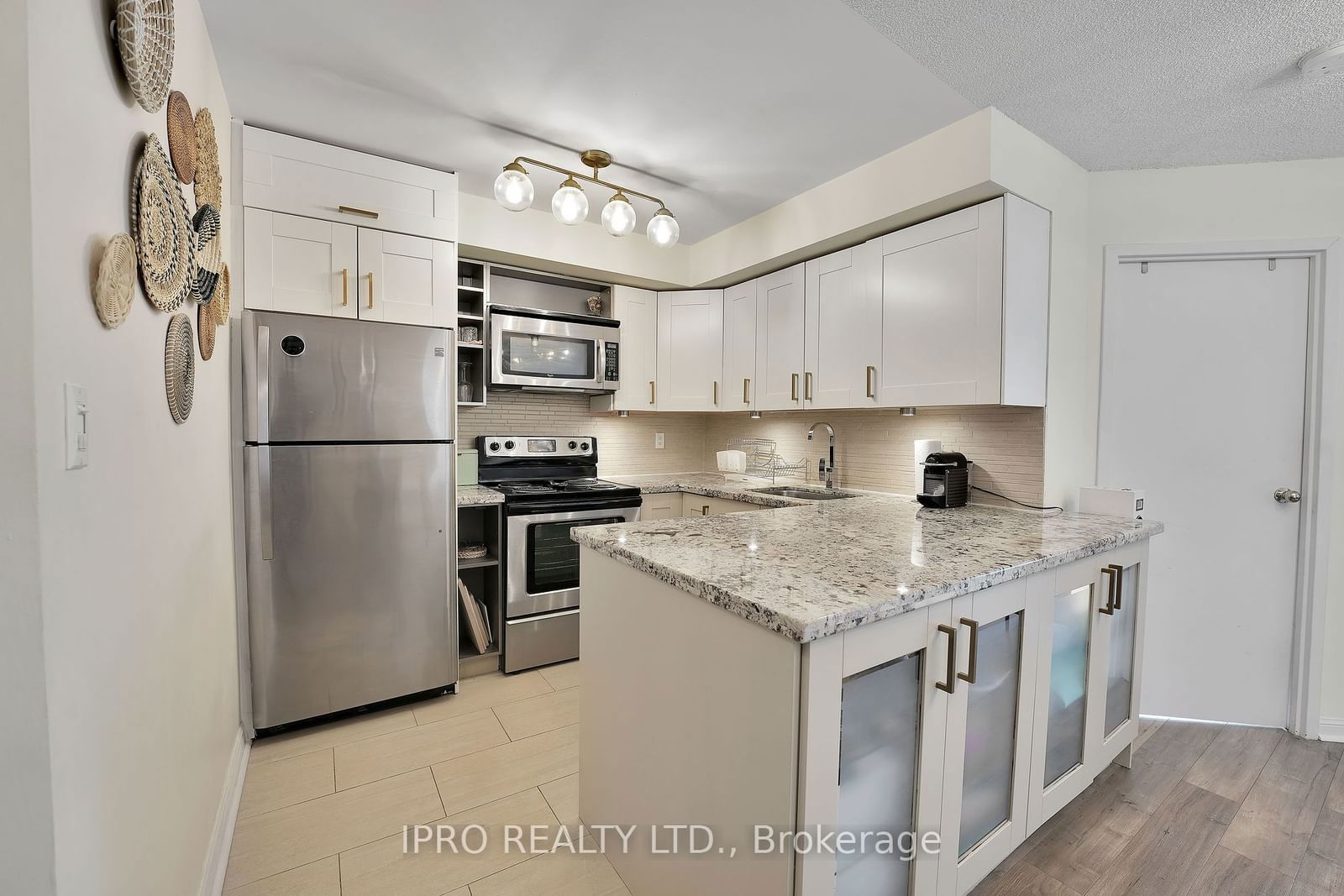 25 Grenville St, unit 1610 for sale - image #3