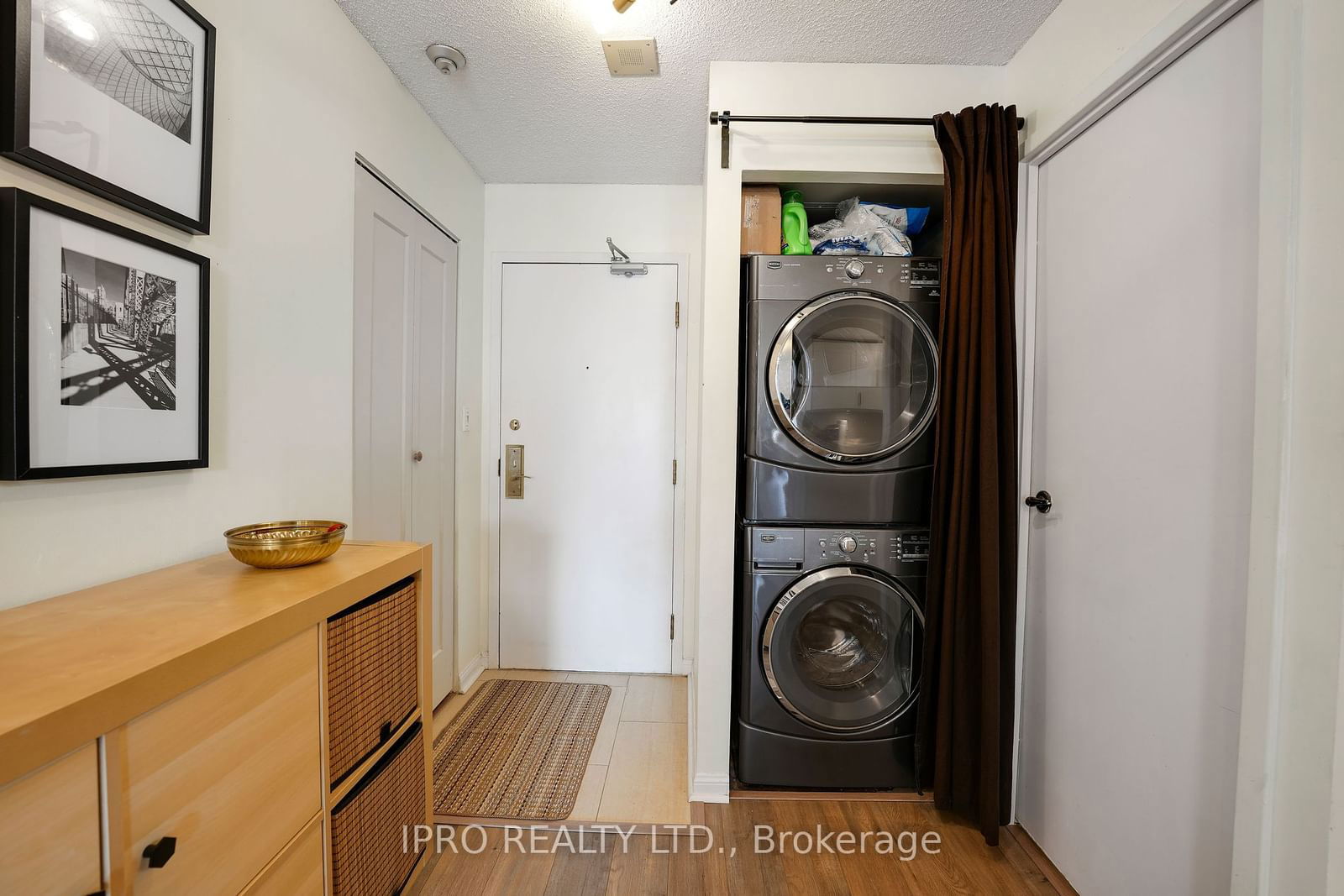 25 Grenville St, unit 1610 for sale - image #5