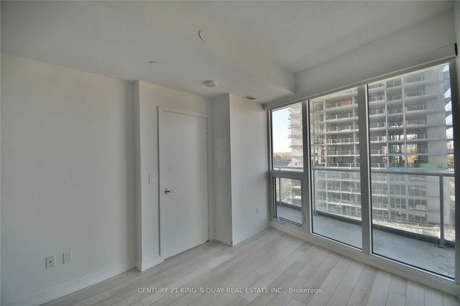 115 Mcmahon Dr, unit 1002 for sale - image #2