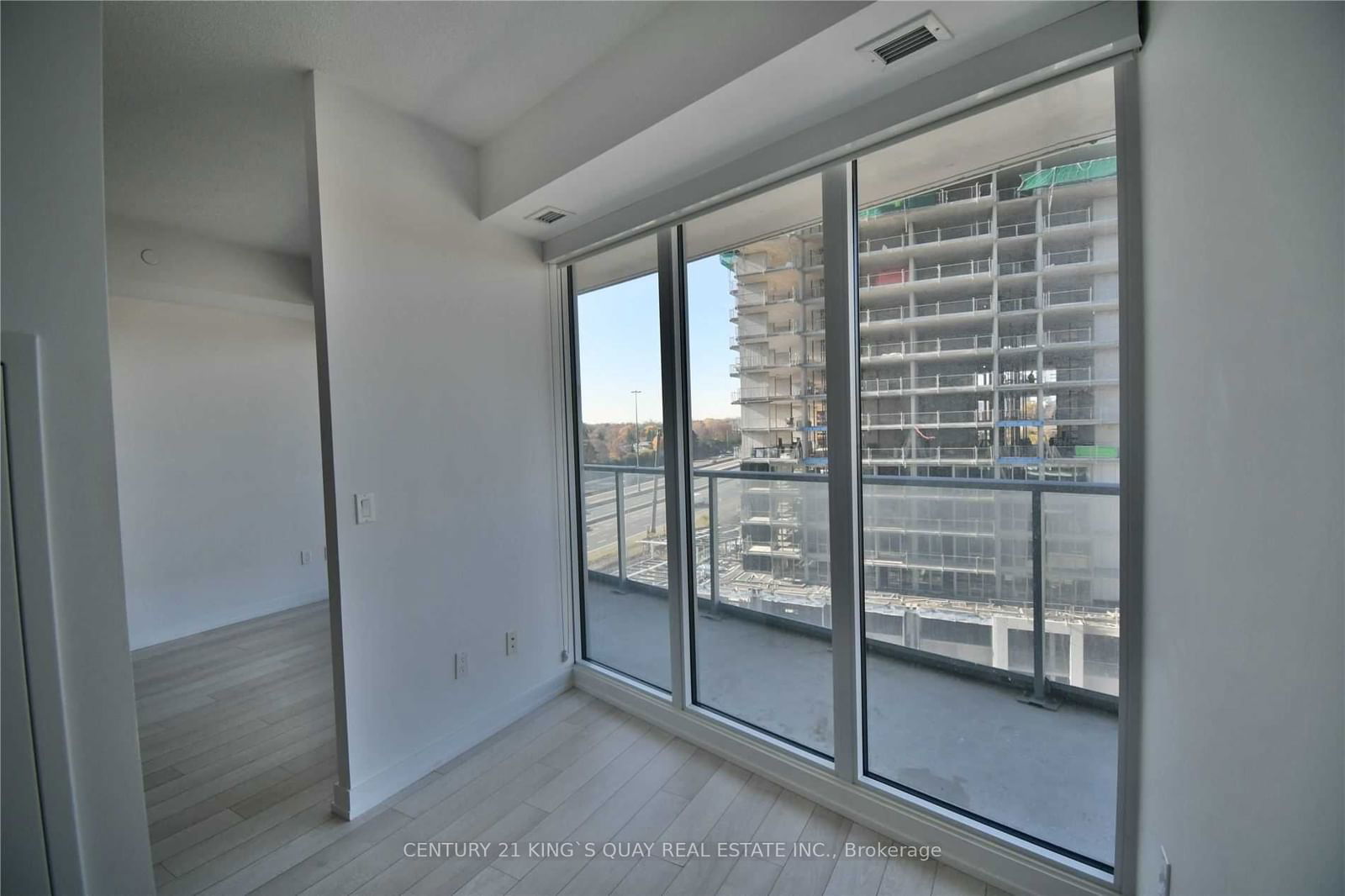 115 Mcmahon Dr, unit 1002 for sale - image #4