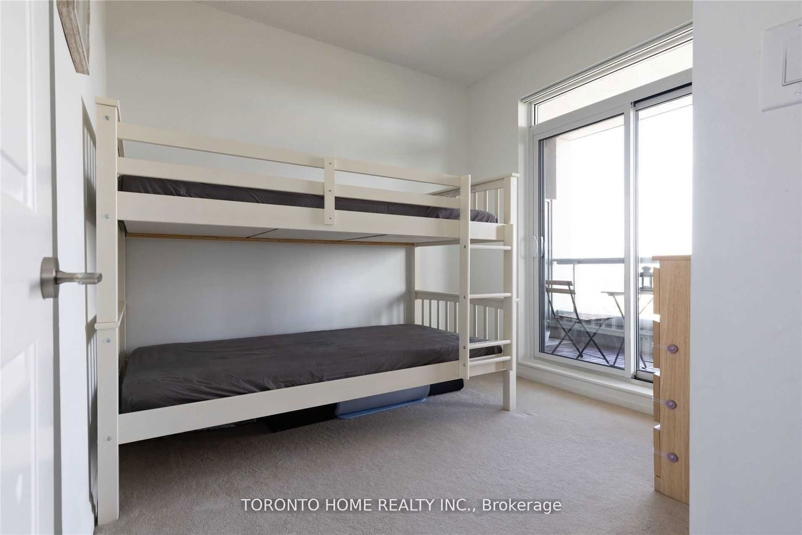 30 Heron's Hill Way N, unit 2502 for rent