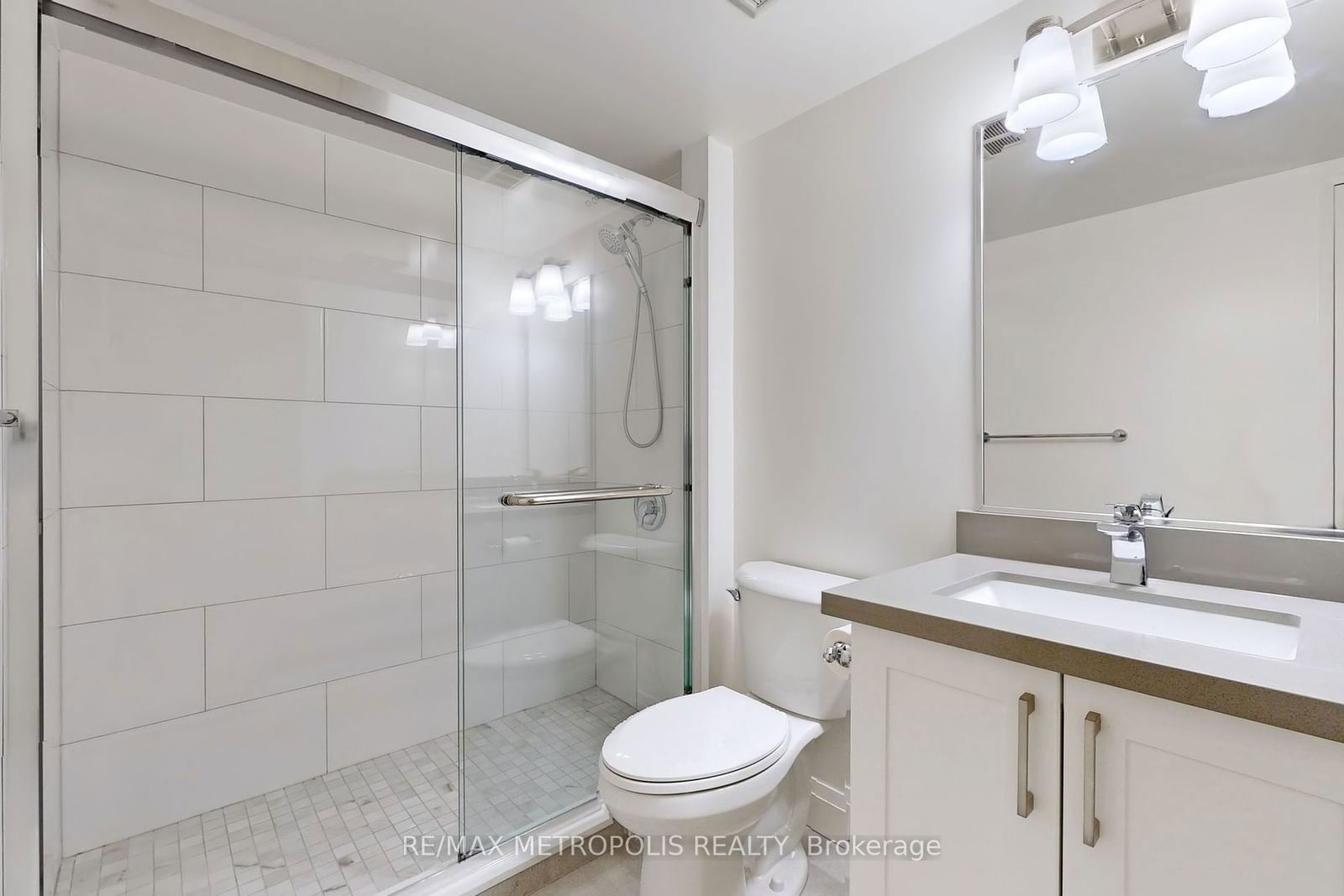 7 Carlton St, unit 1607 for rent - image #22