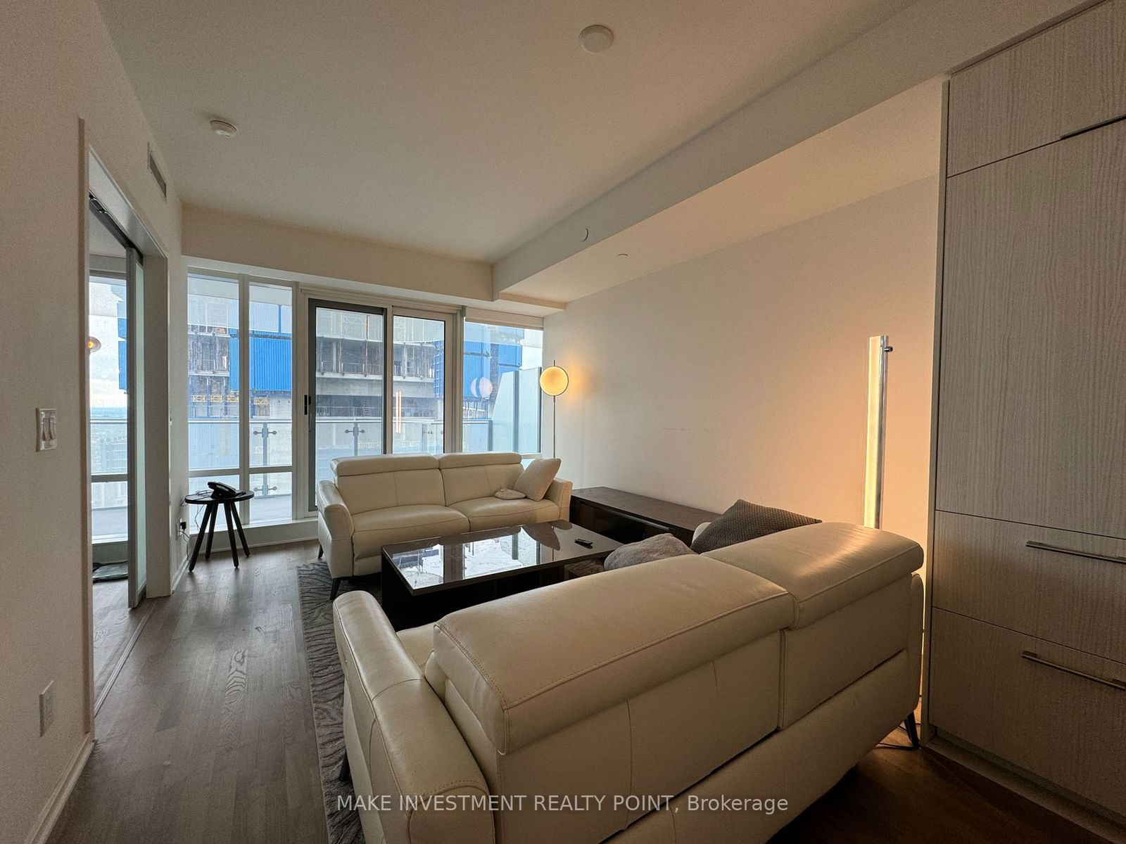 1 Bloor St E, unit 6307 for rent - image #11