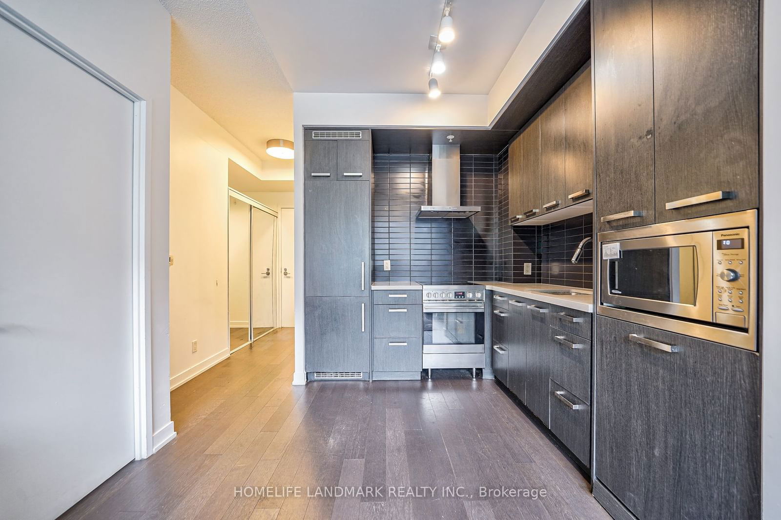 455 Front St E, unit S214 for sale - image #18