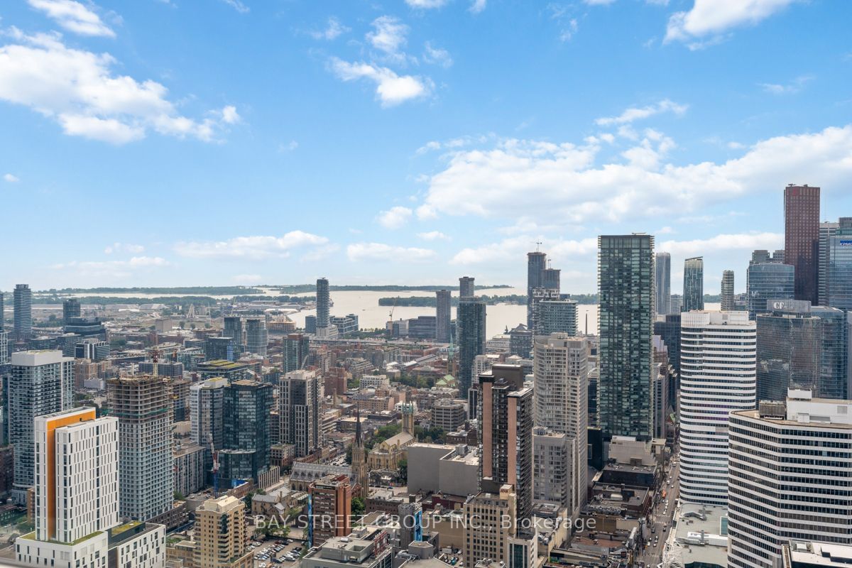 386 Yonge St, unit 5709 for rent - image #1