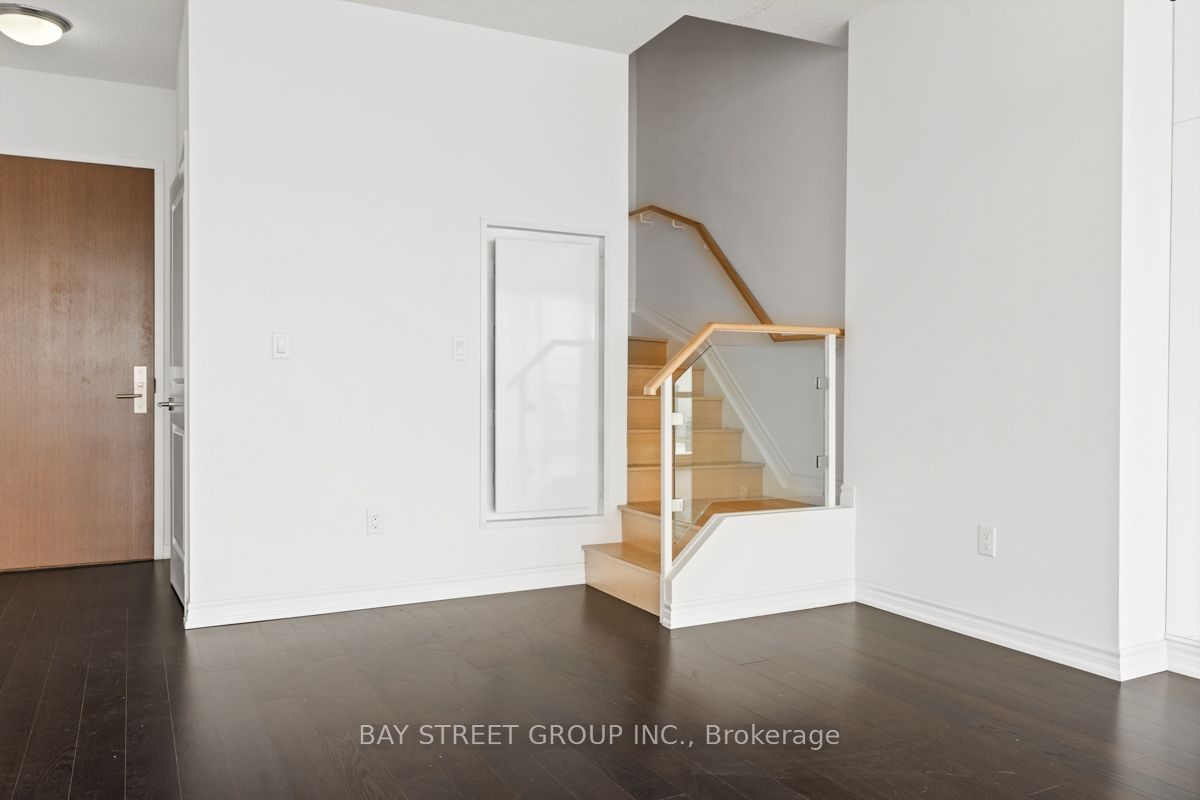 386 Yonge St, unit 5709 for rent - image #15