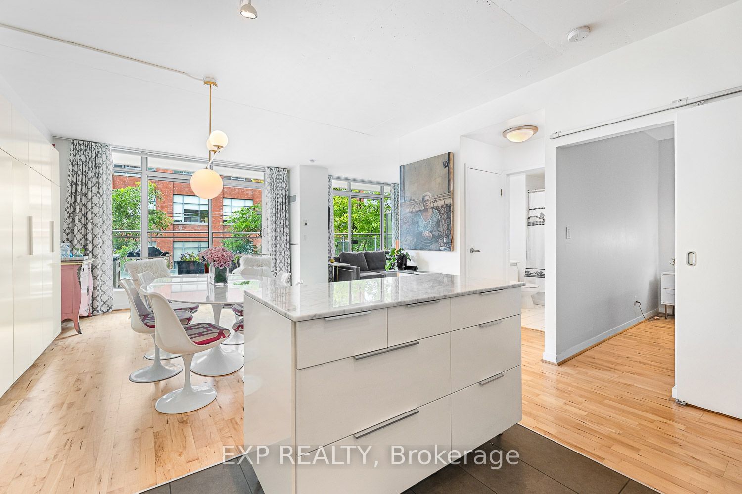 301 Markham St, unit 203 for sale - image #11