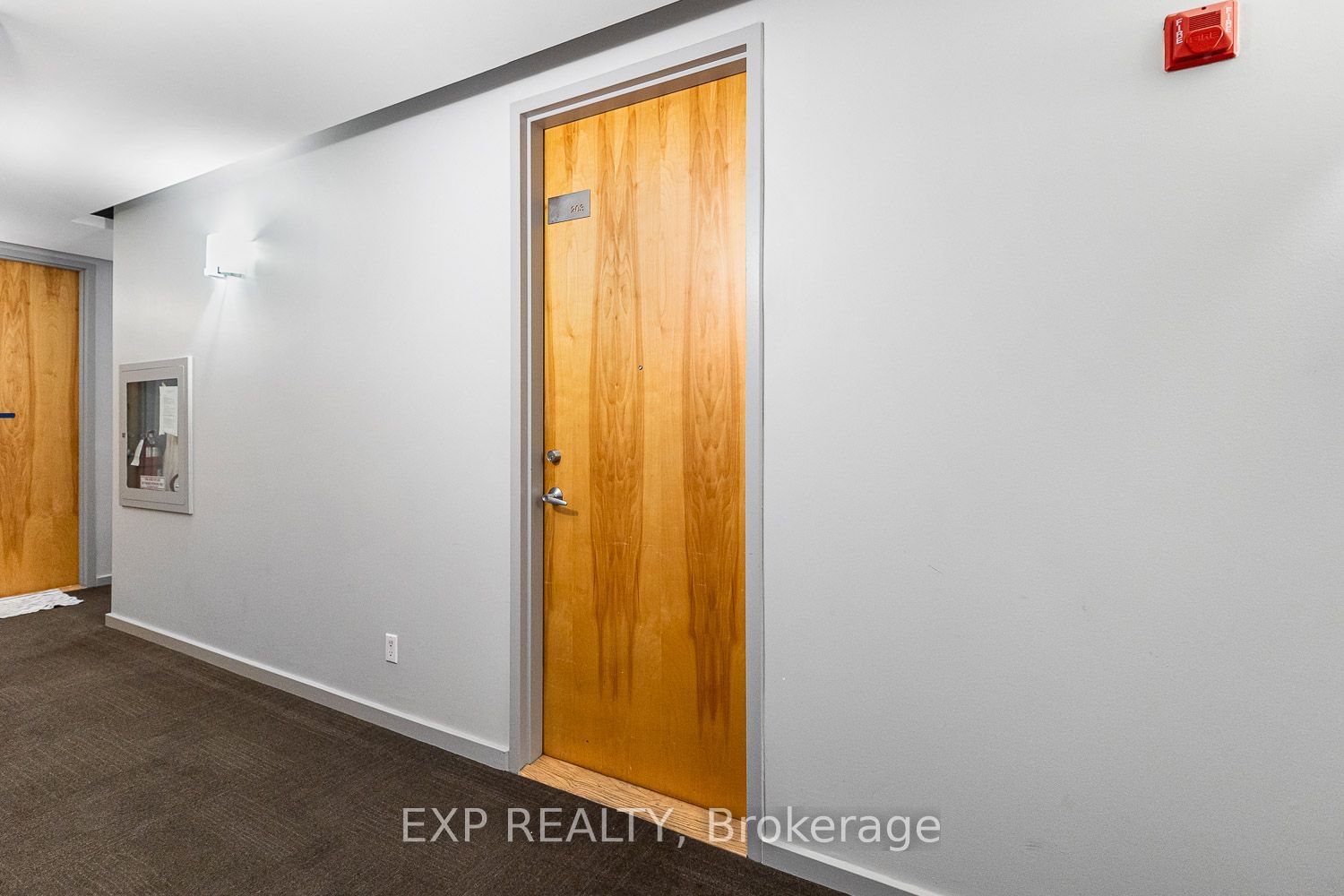 301 Markham St, unit 203 for sale - image #5