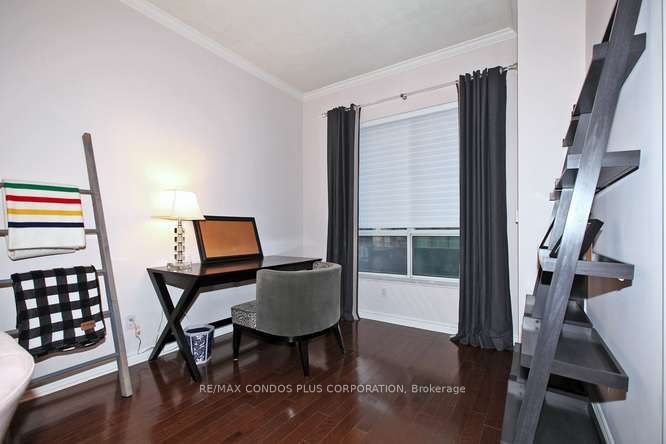 168 Simcoe St, unit 820 for rent - image #22