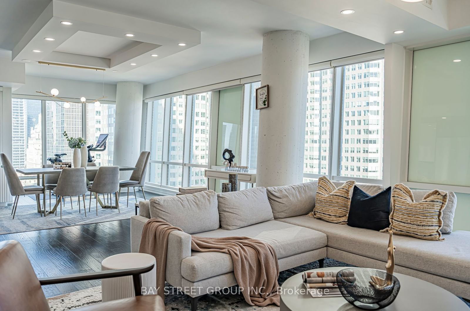 8 The Esplanade, unit 3105 for rent