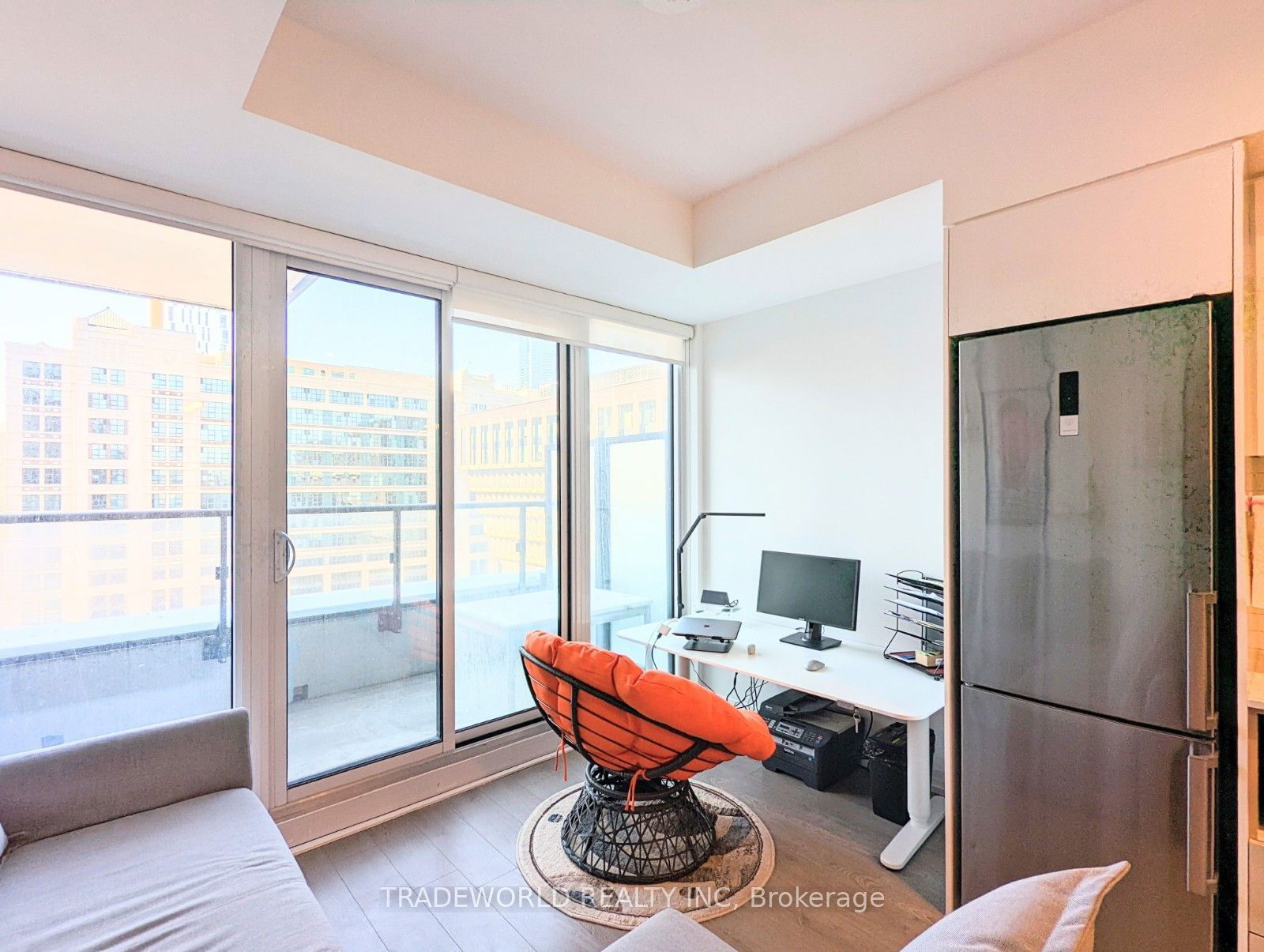 251 Jarvis St, unit 932 for rent - image #6