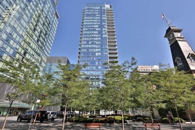 55 Scollard St, unit 801 for sale - image #1