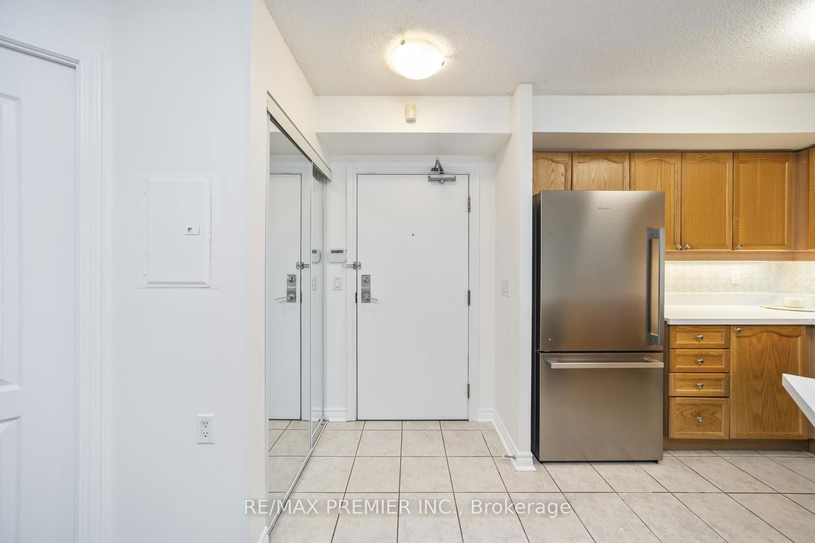 890 Sheppard Ave, unit 213 for sale - image #7