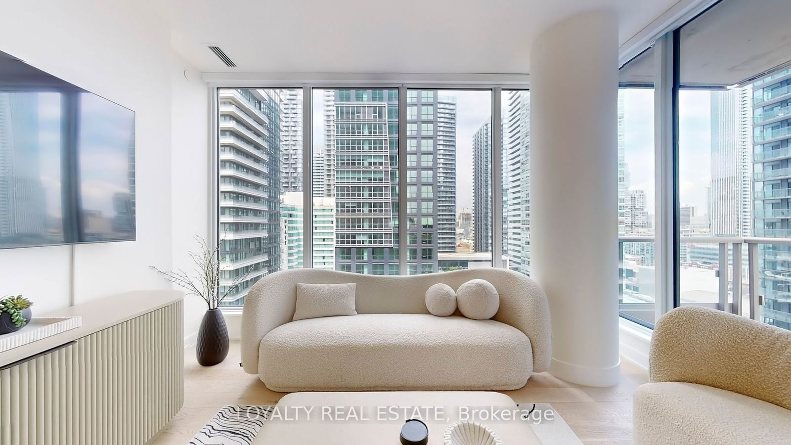 35 Mercer St, unit 1614 for rent - image #2