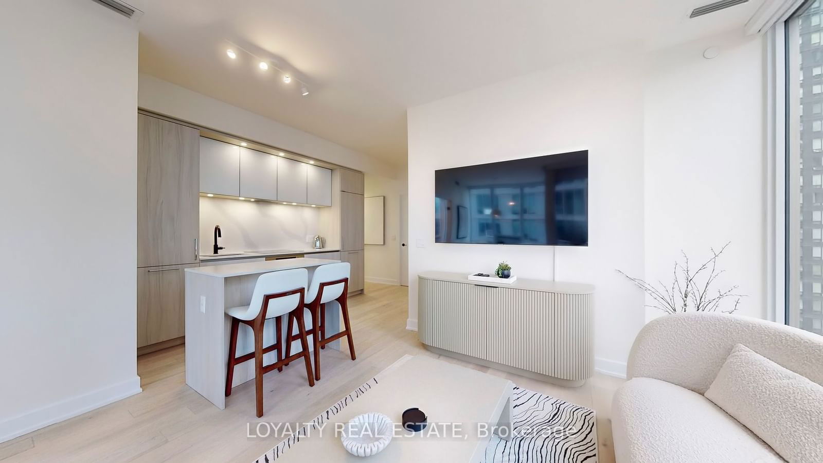 35 Mercer St, unit 1614 for rent