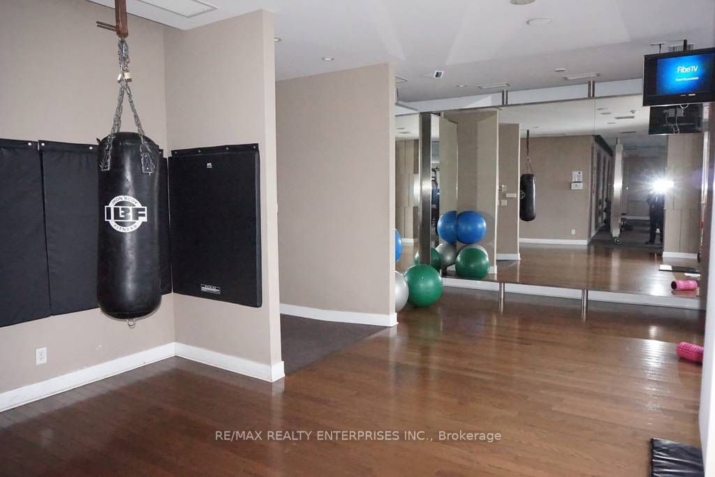 250 Wellington St W, unit 1435 for rent - image #32