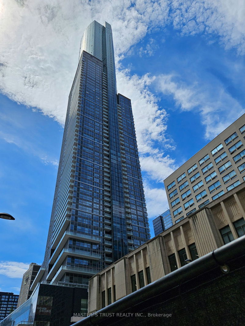 386 Yonge St, unit 4604 for sale - image #1