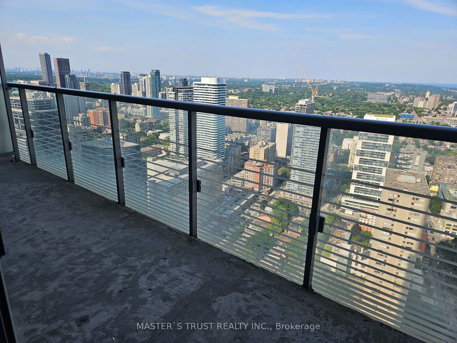 386 Yonge St, unit 4604 for sale