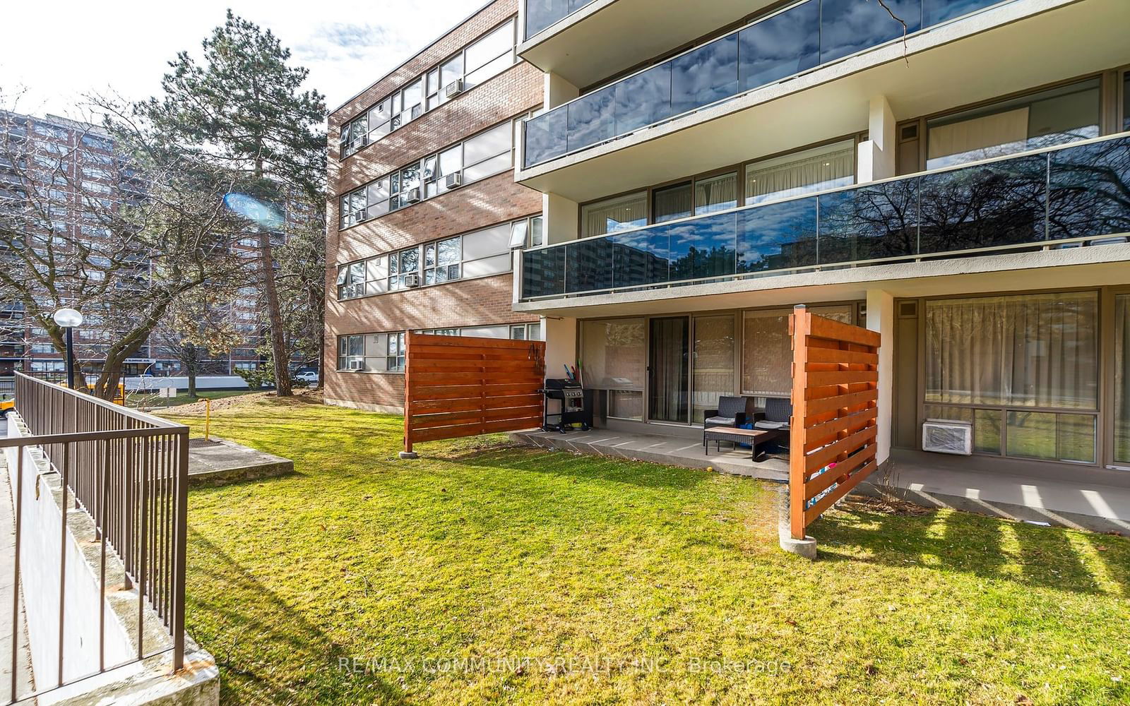 40 Sunrise Ave, unit 104 for sale - image #20