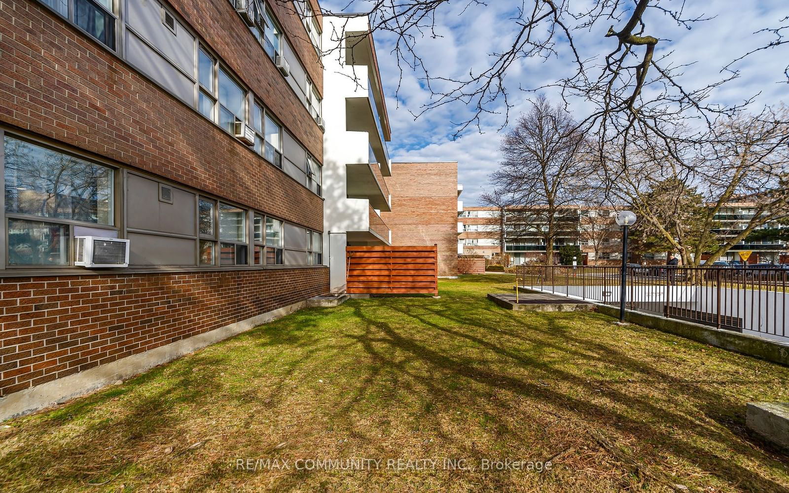 30-40 Sunrise Avenue Condos, North York, Toronto