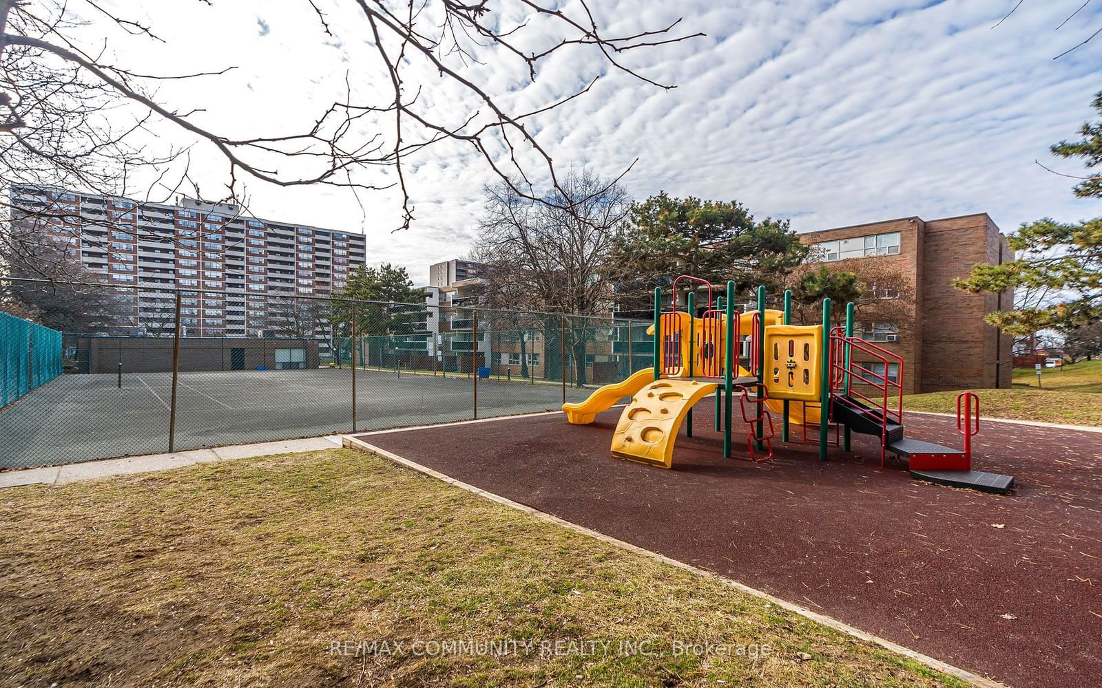 30-40 Sunrise Avenue Condos, North York, Toronto